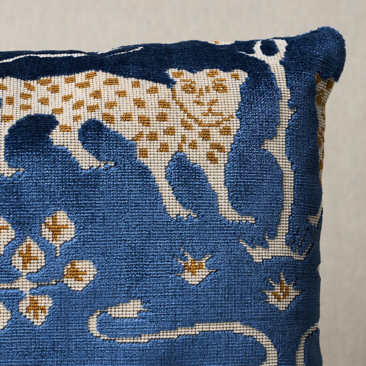 Woodland Leopard Velvet Pillow_SAPPHIRE