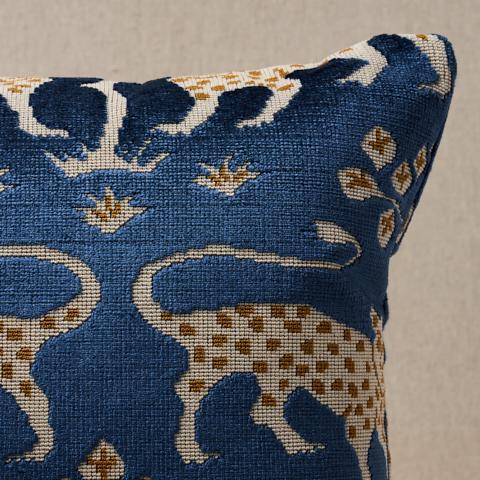 Woodland Leopard Velvet Pillow_SAPPHIRE